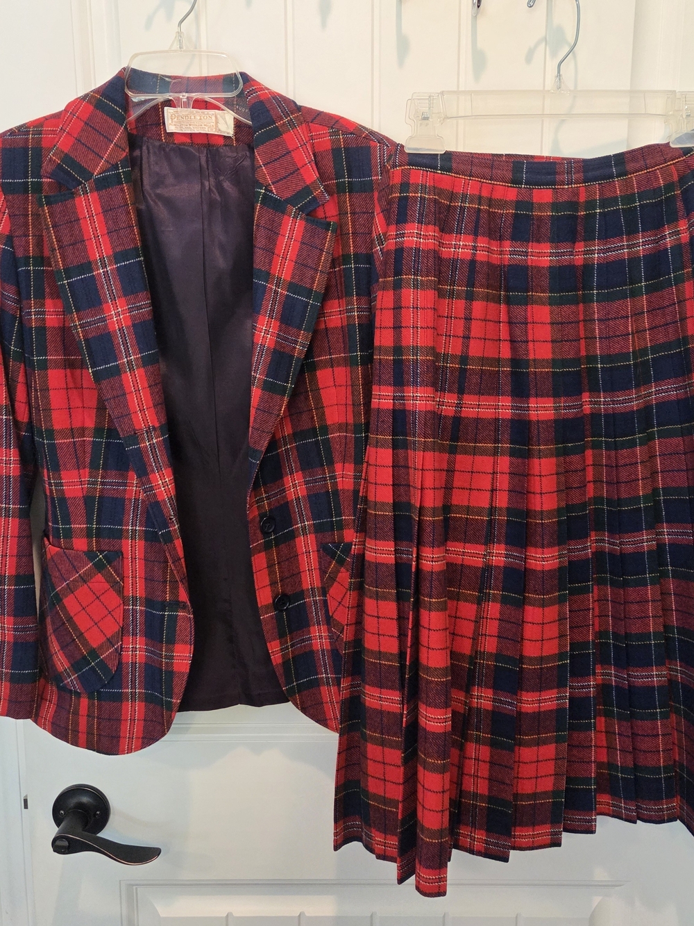 Vintage Pendleton Red Tartan Plaid Wool Skirt Suit Set Size 6 USA - Picture 5 of 13